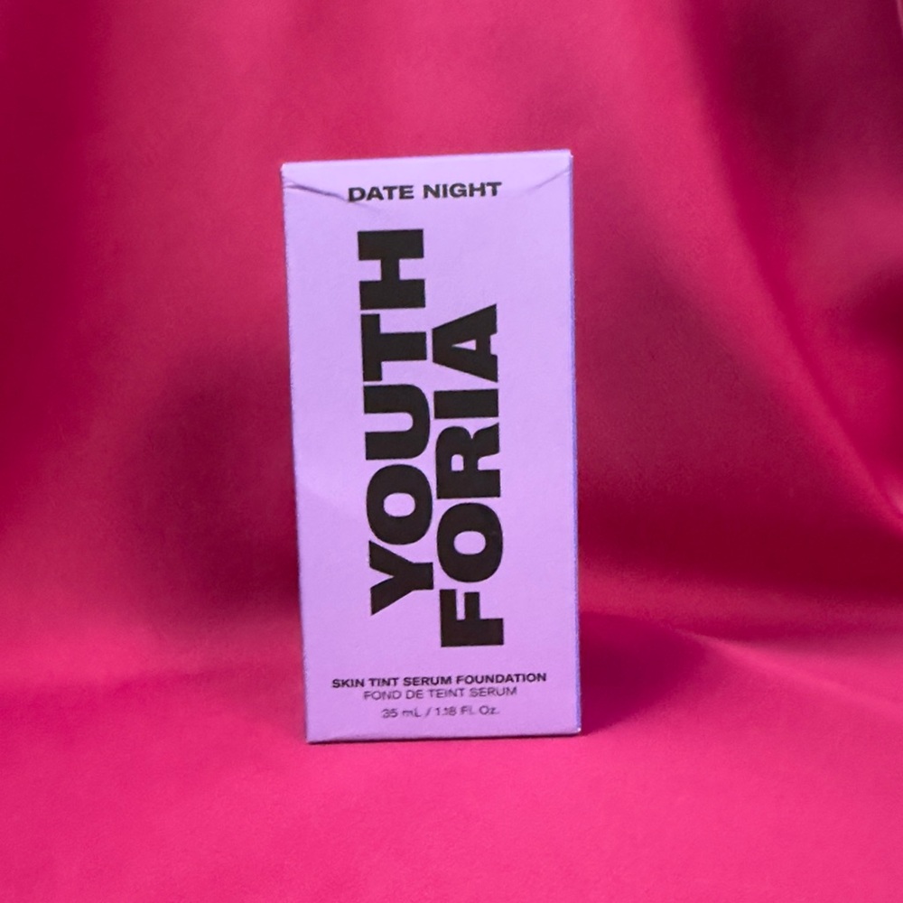 YouthForia Date Night Skin Tint Serum Foundation #320 Light Med.to Med. 35ml NWT - Picture 3 of 5